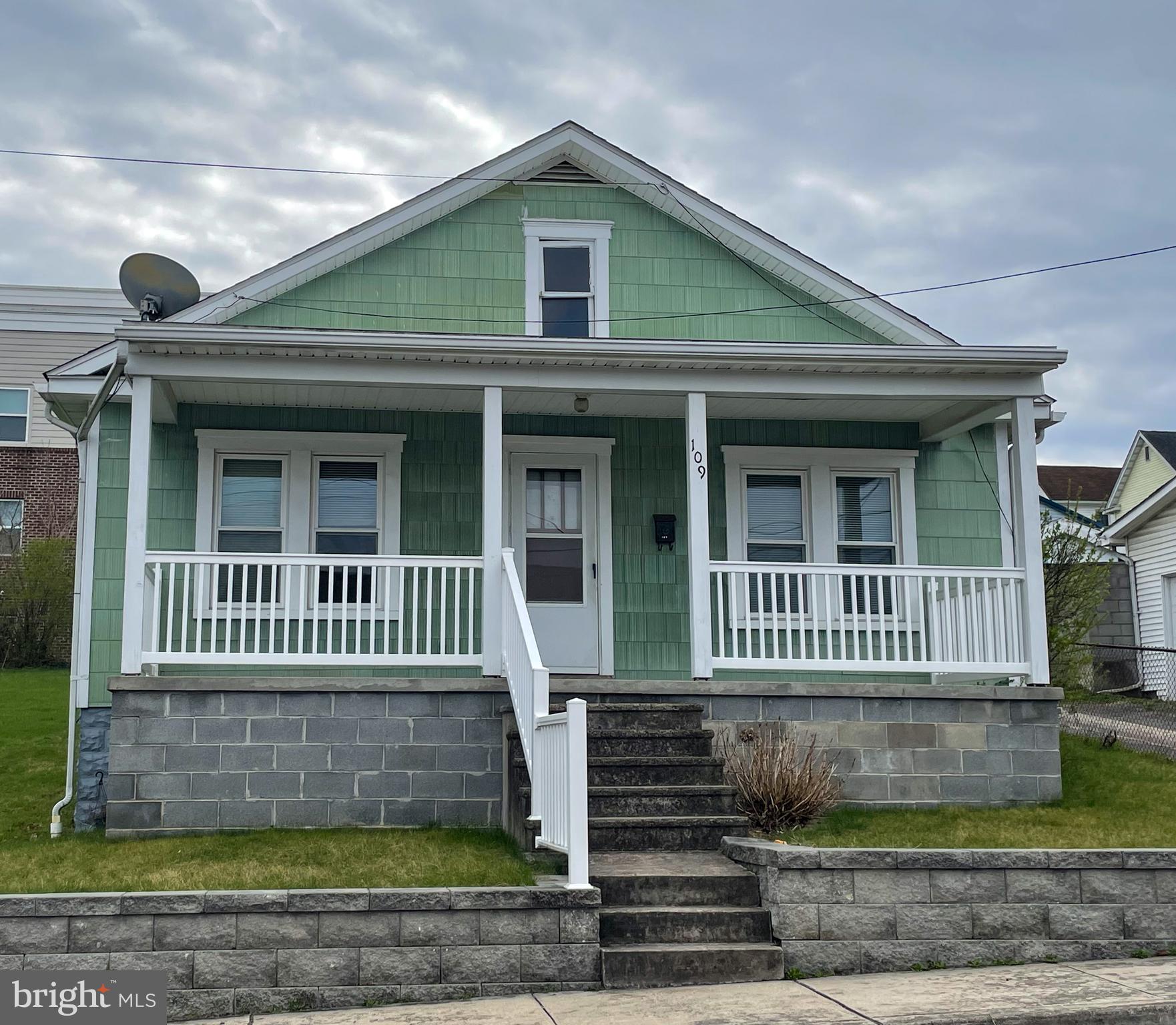 109 Reynolds  