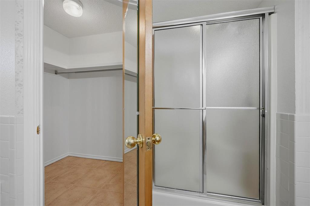 742 S Valentine Drive