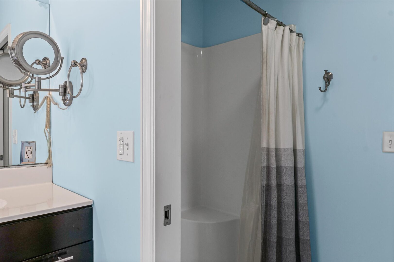 3905 Brookfield Drive