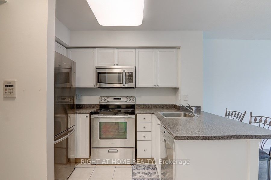 28 Harrison Garden Blvd 2110