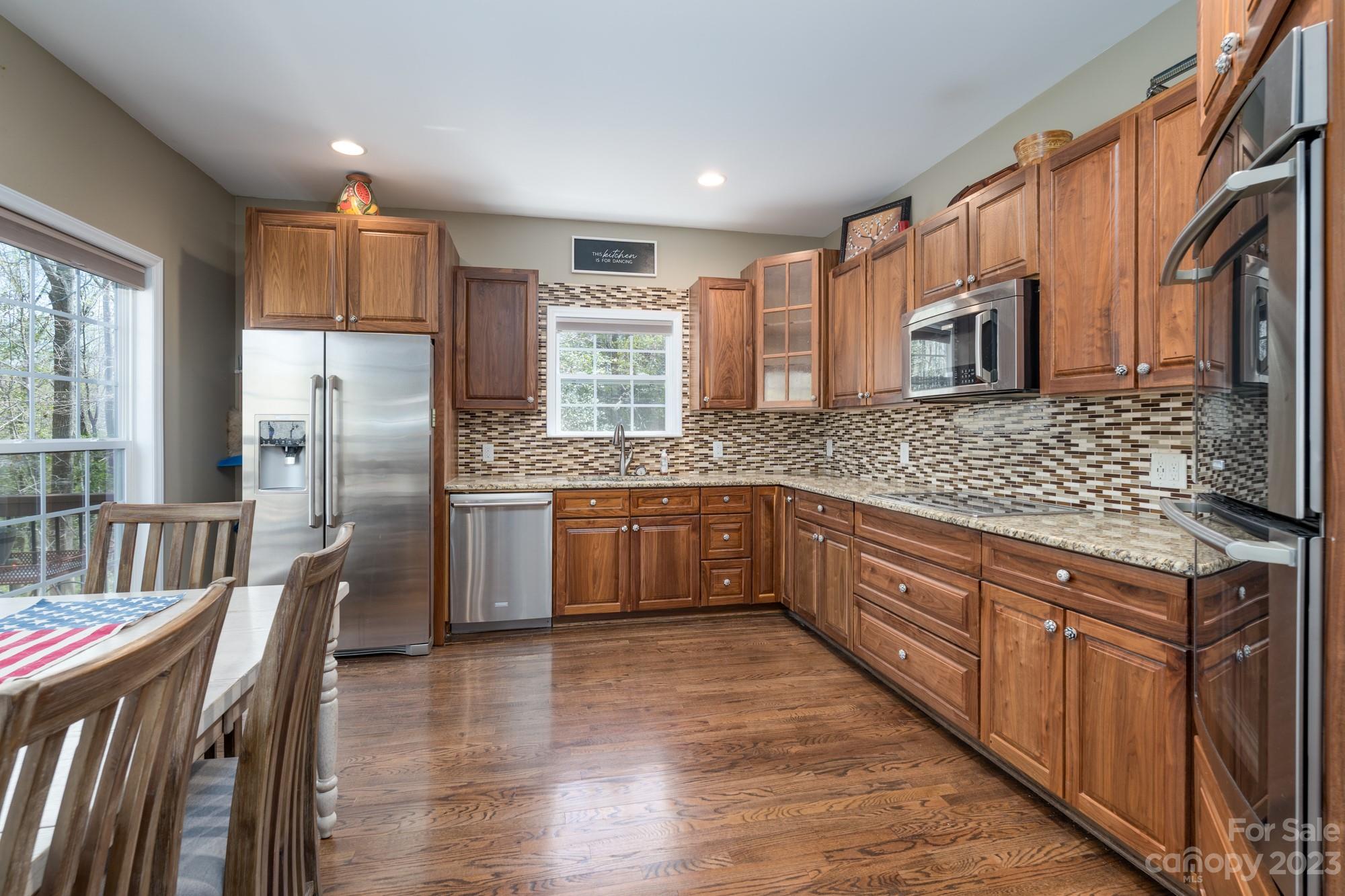1142 Island Creek Drive