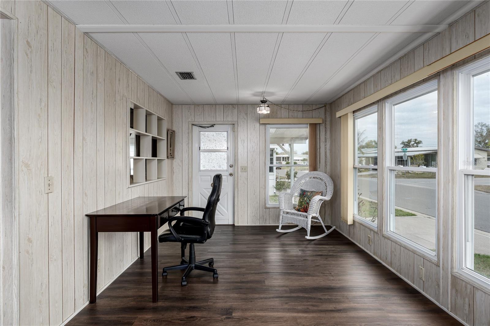 6710 36th Avenue E 8