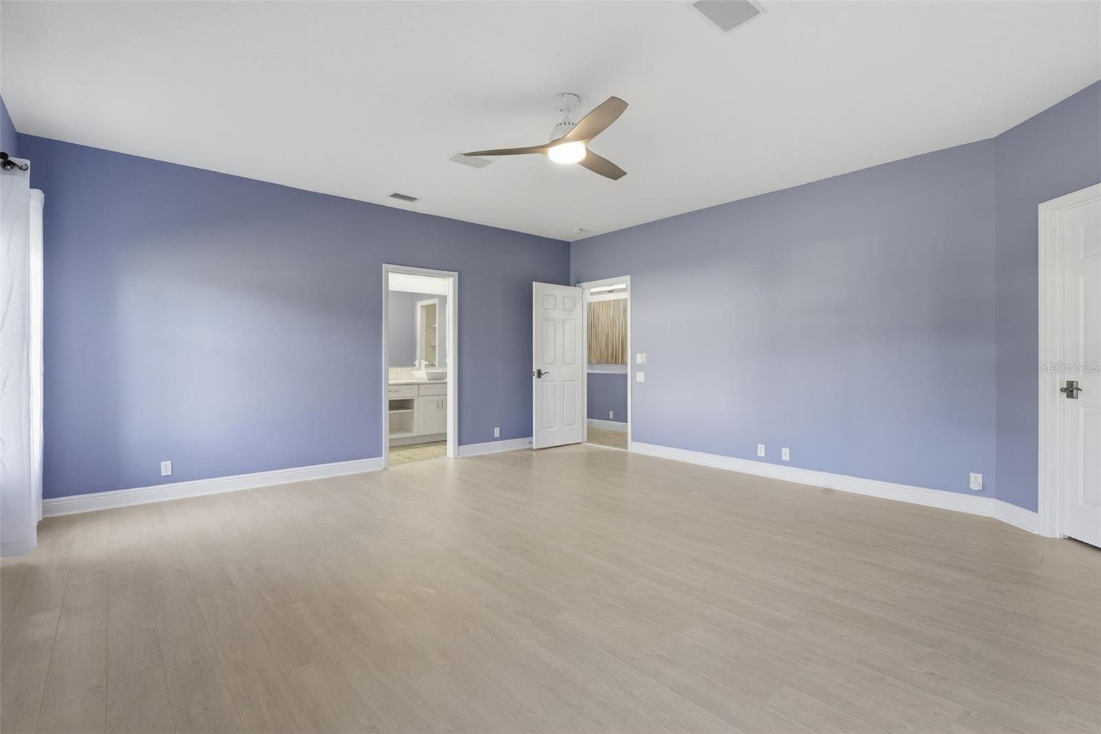 3121 Rivershore Lane