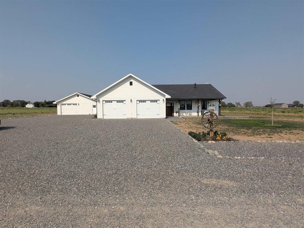 840 Lavender Ln