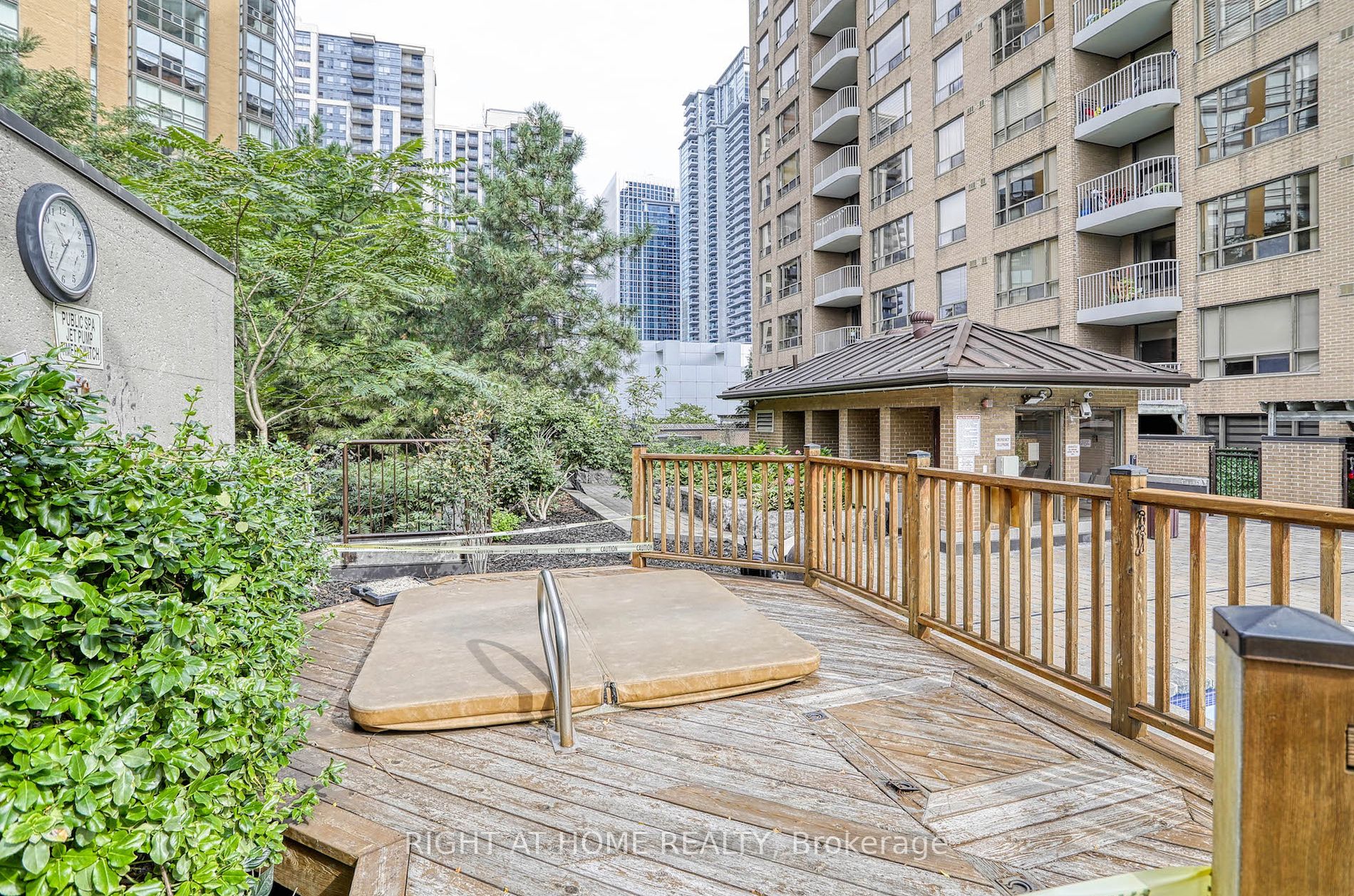 100 Upper Madison Ave 304