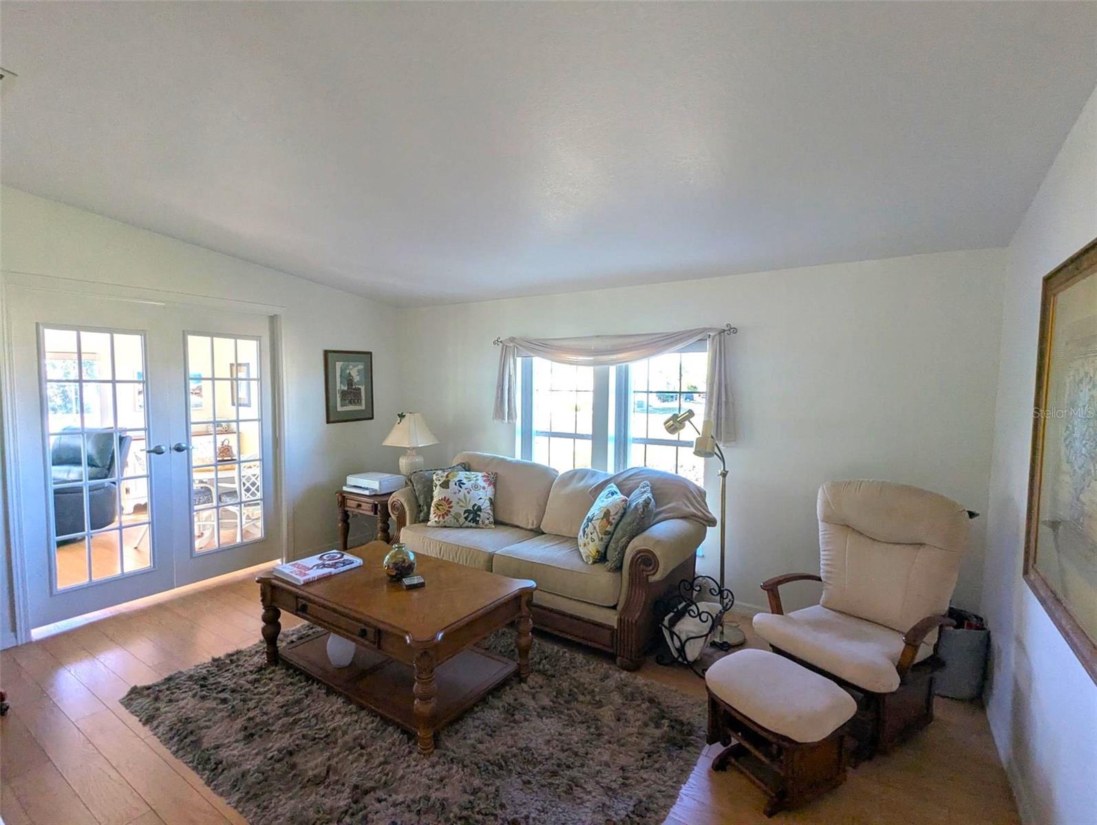 2100 Kings Highway 261