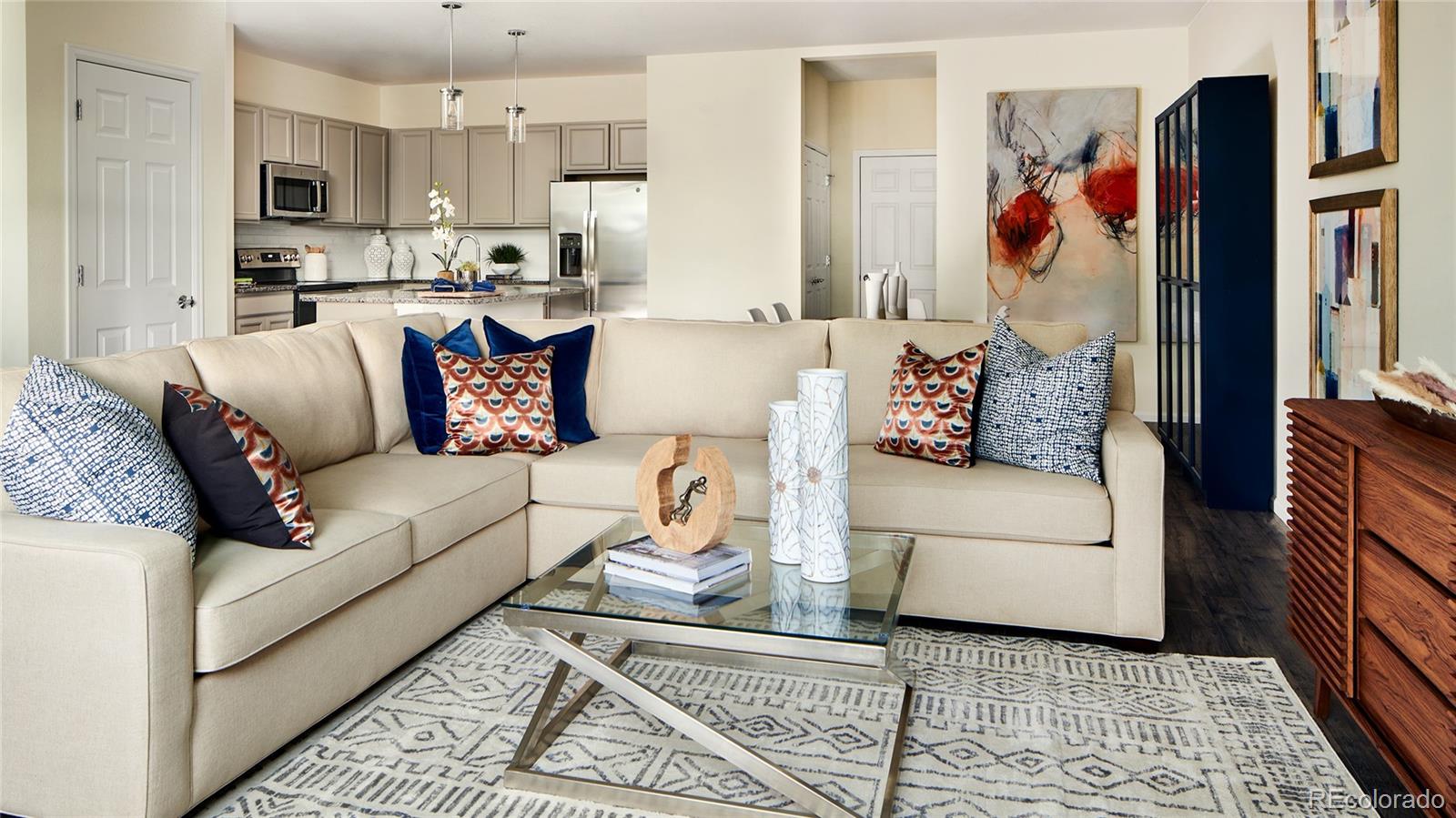 6623 N Ceylon Street