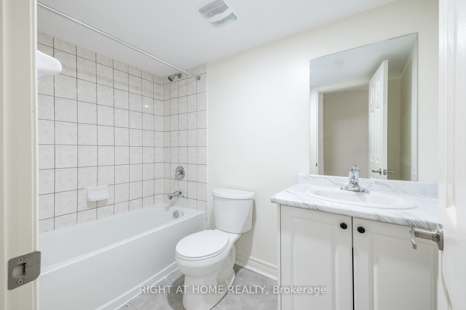 1265 Jim Brewster Circ