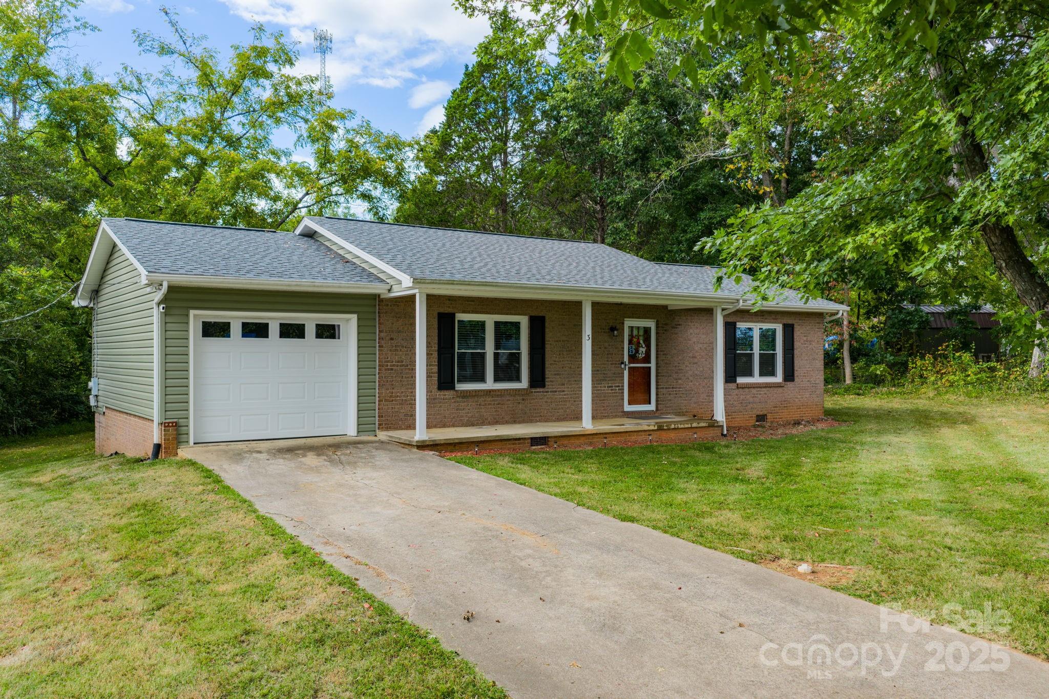 3 Mccall Place