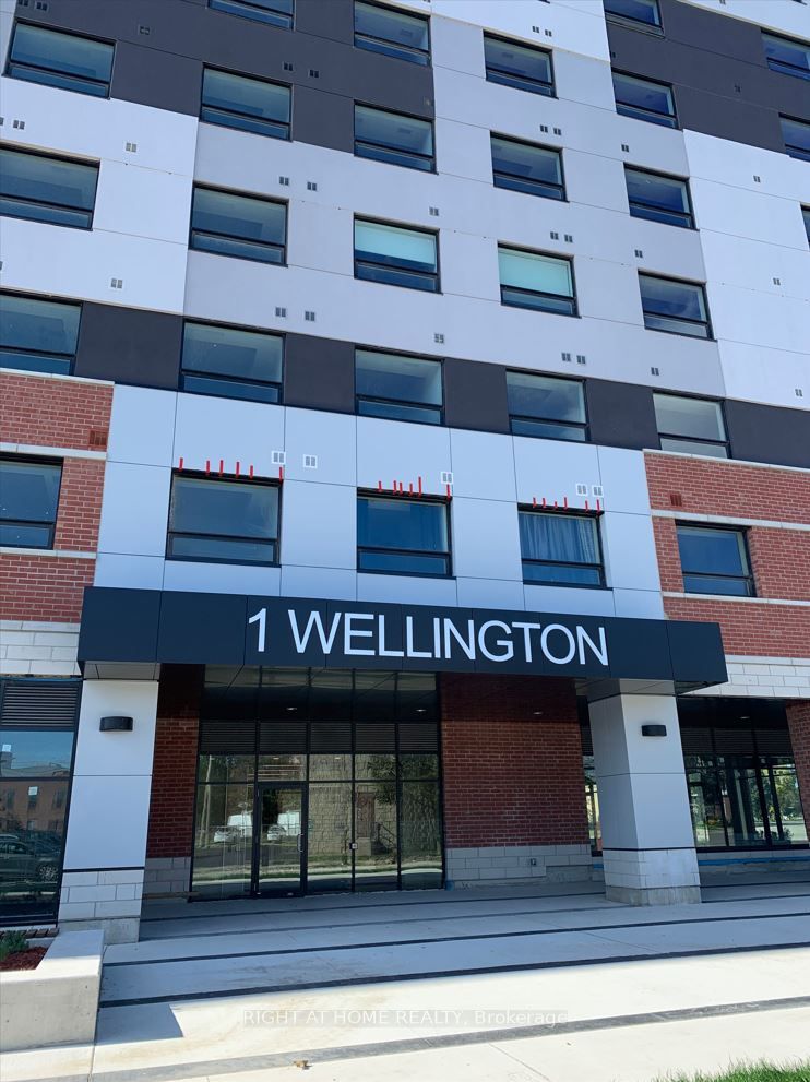 1 Wellington St 308