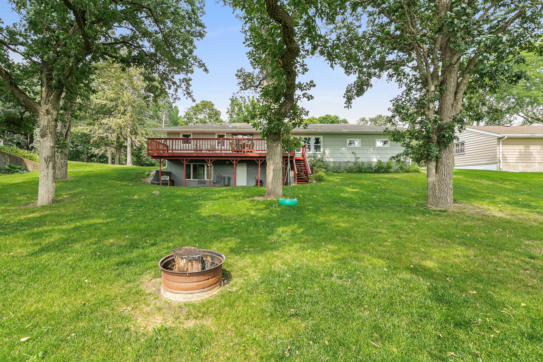 2655 Woodside Lane