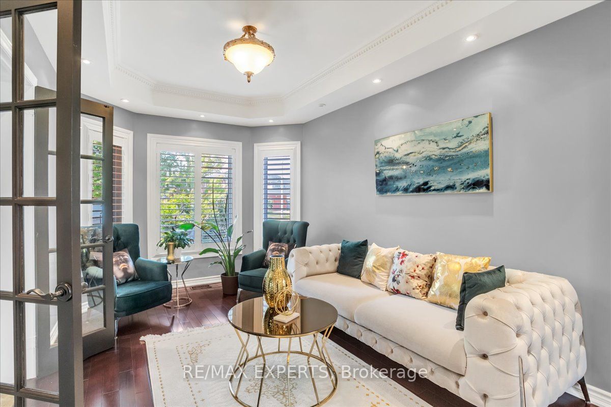 78 Joseph Cres