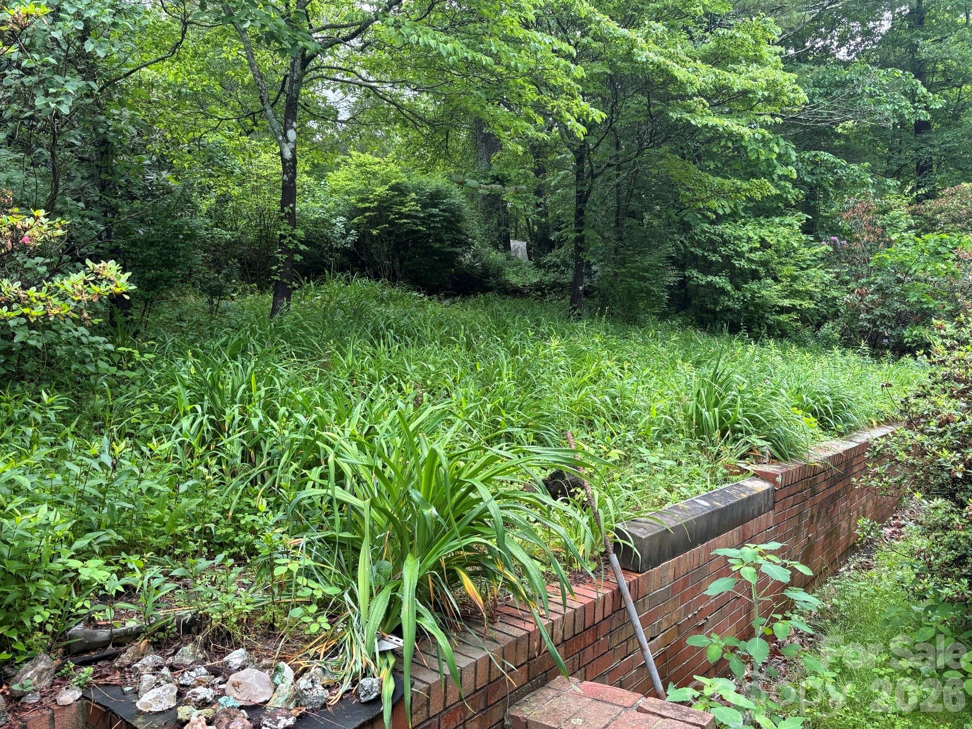 609 Valley Road