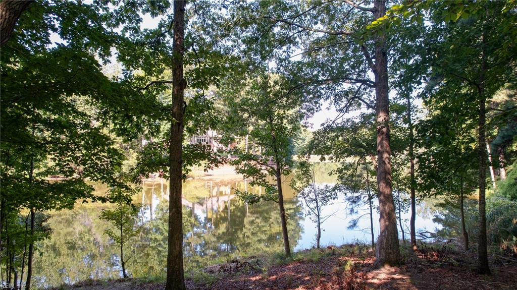 4904 Whitehaven Circle