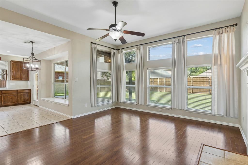 1105 Easton Lane