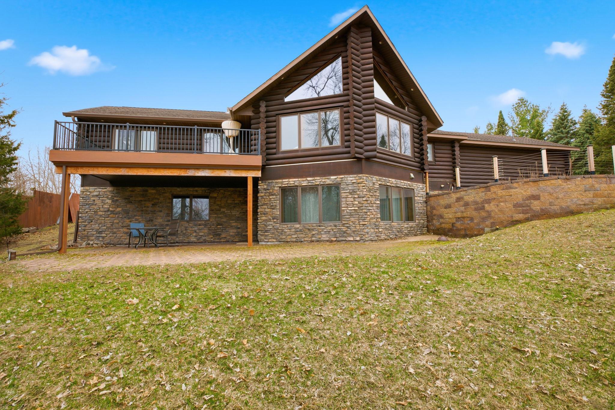 20368 Edgehill Circle