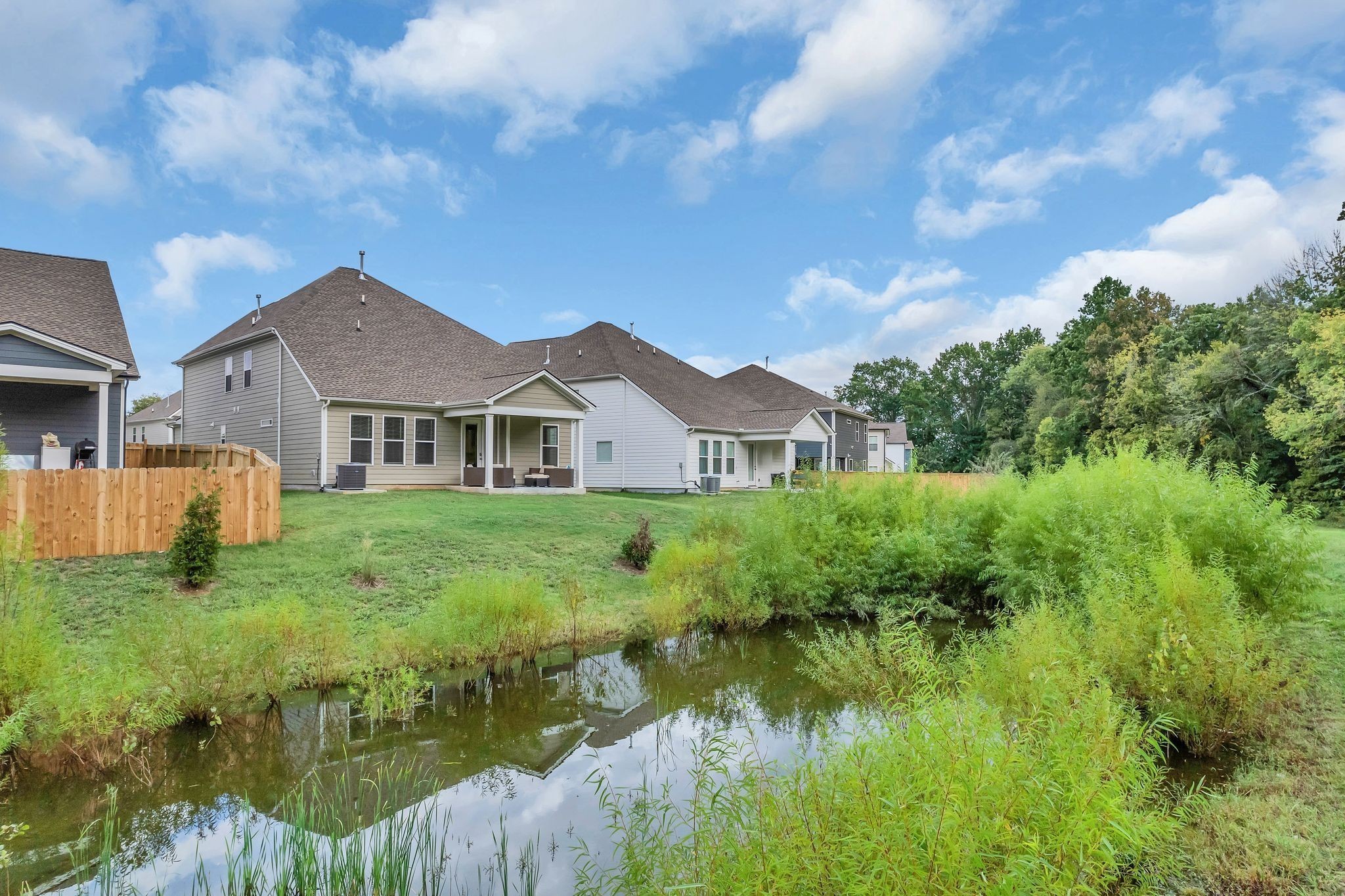262 Cornice Dr