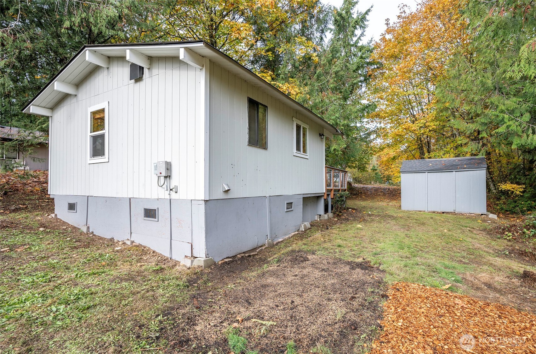 70 E Larchmont Place