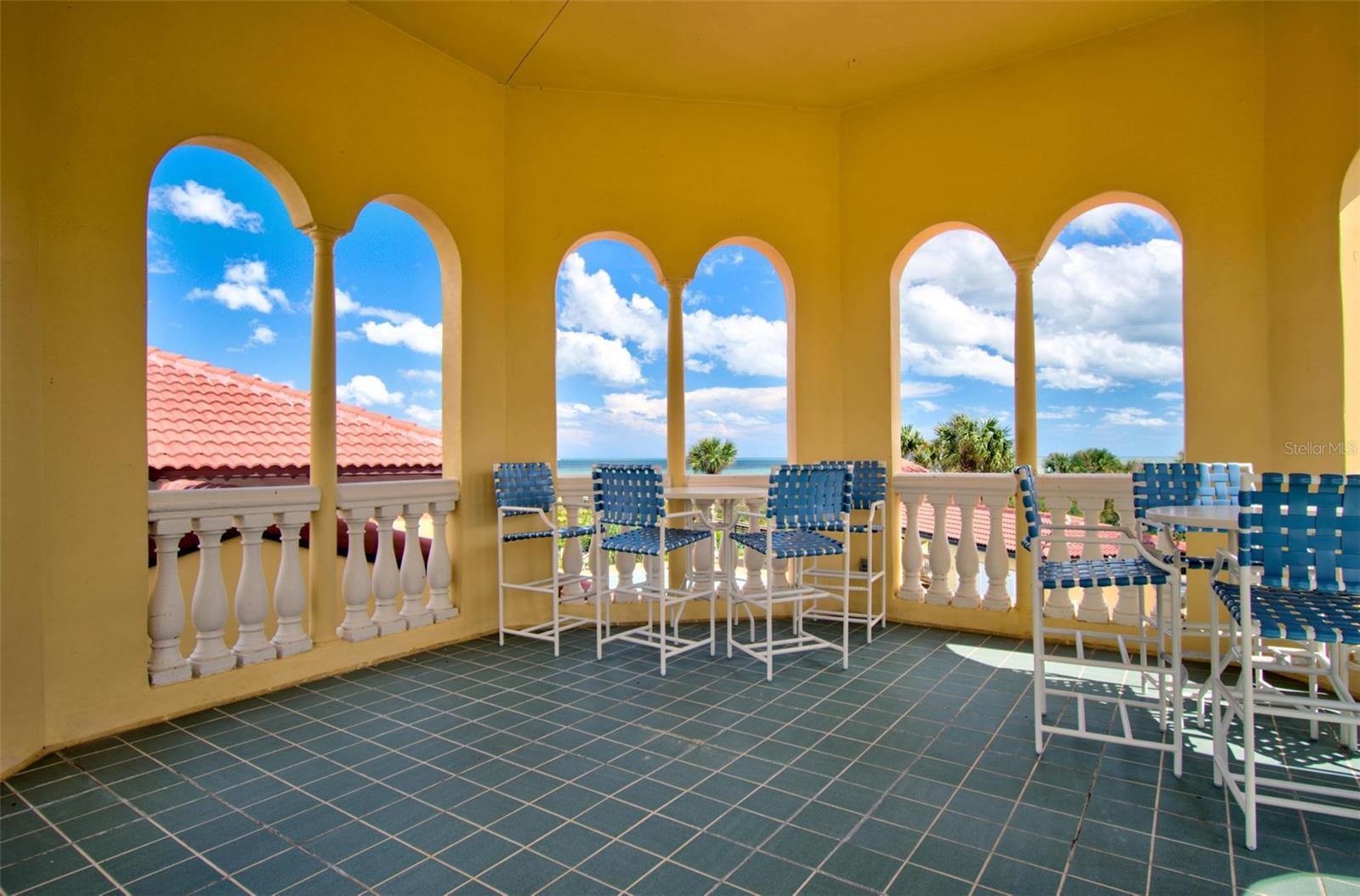 60 Surfview Drive 823