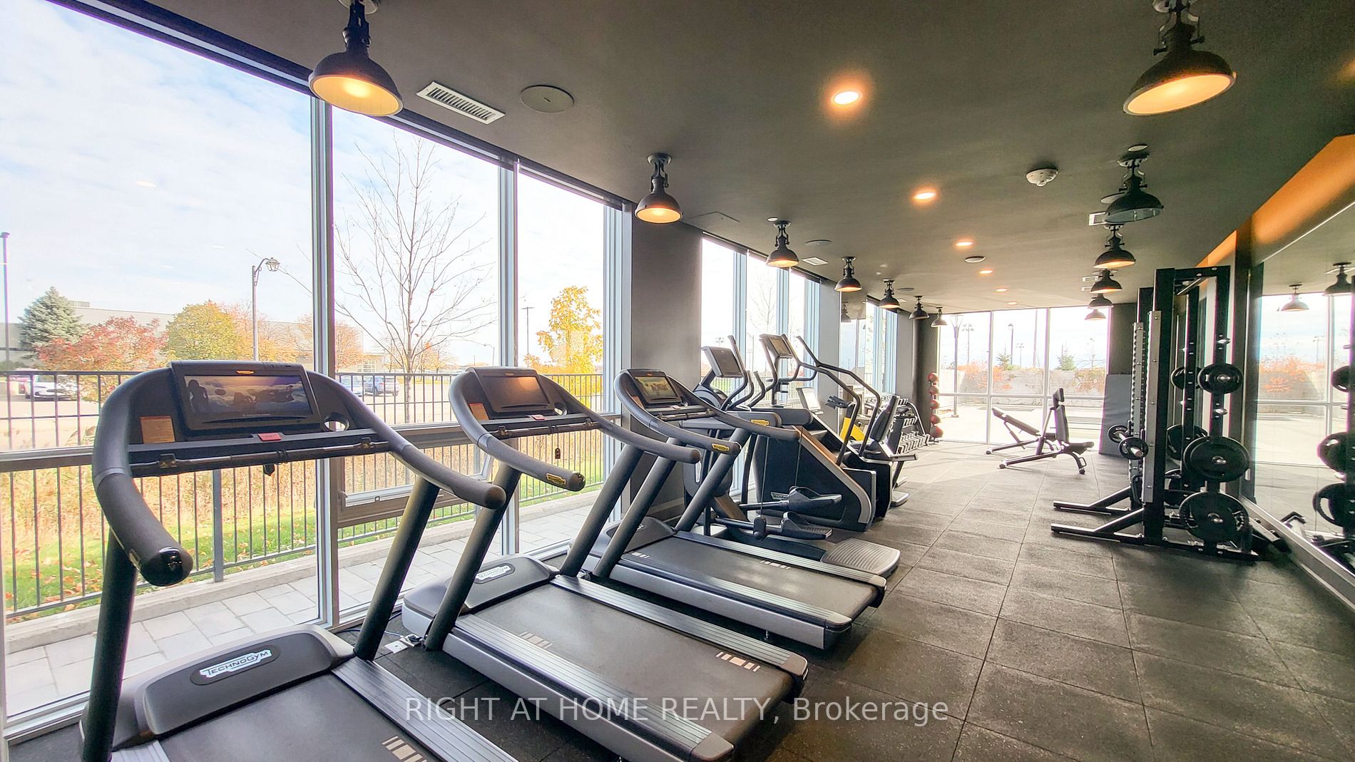 1050 E Main St 705