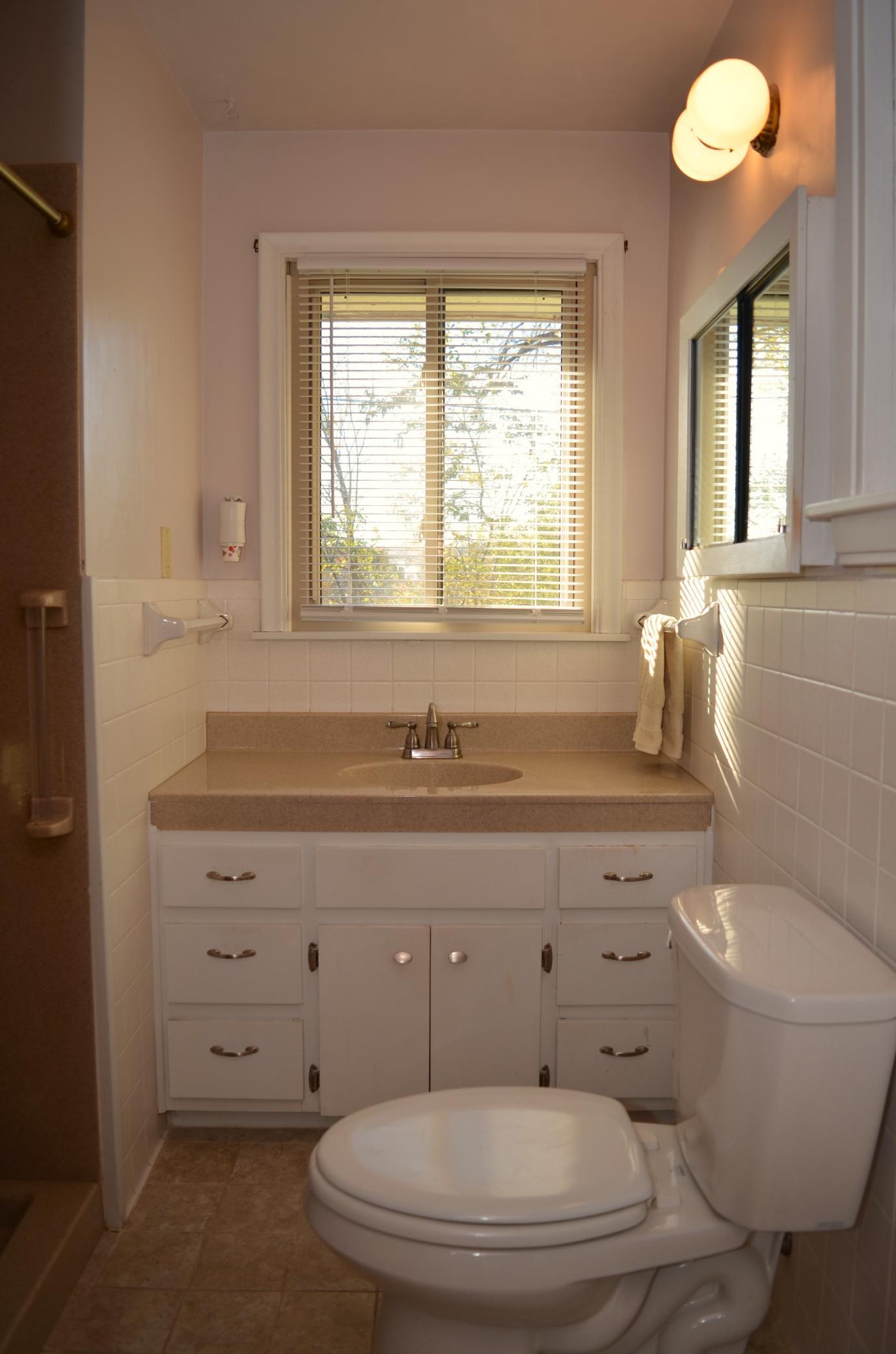 1108 Hawthorn Street