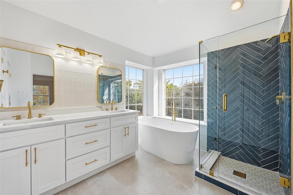 7609 Crescent Lake Court