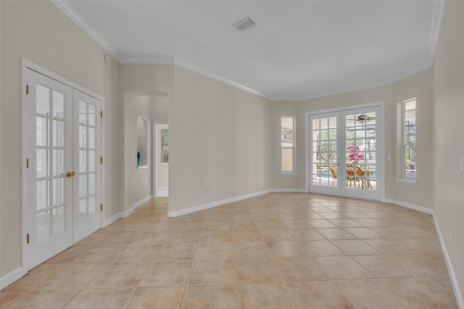 1800 Magnolia Avenue