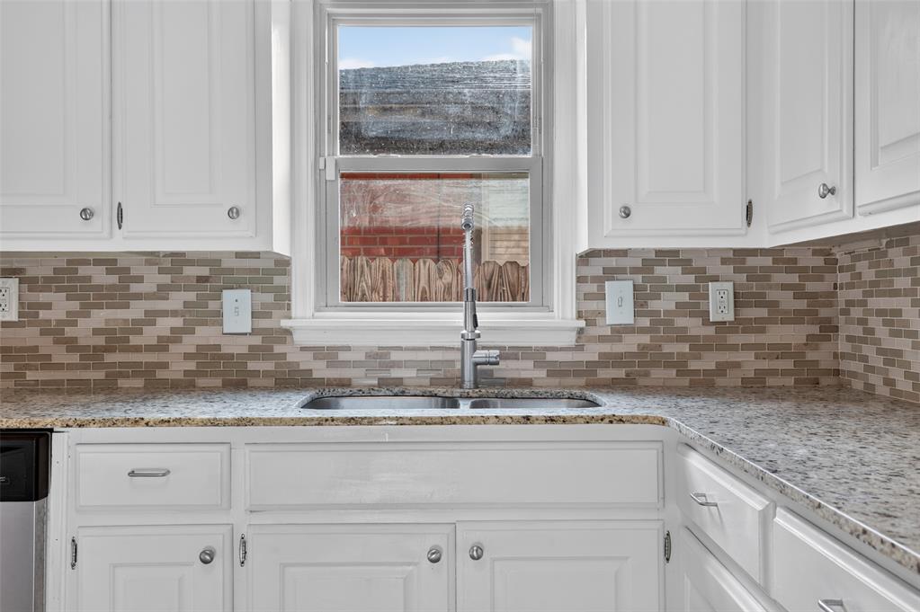 2932 NW 67th Street
