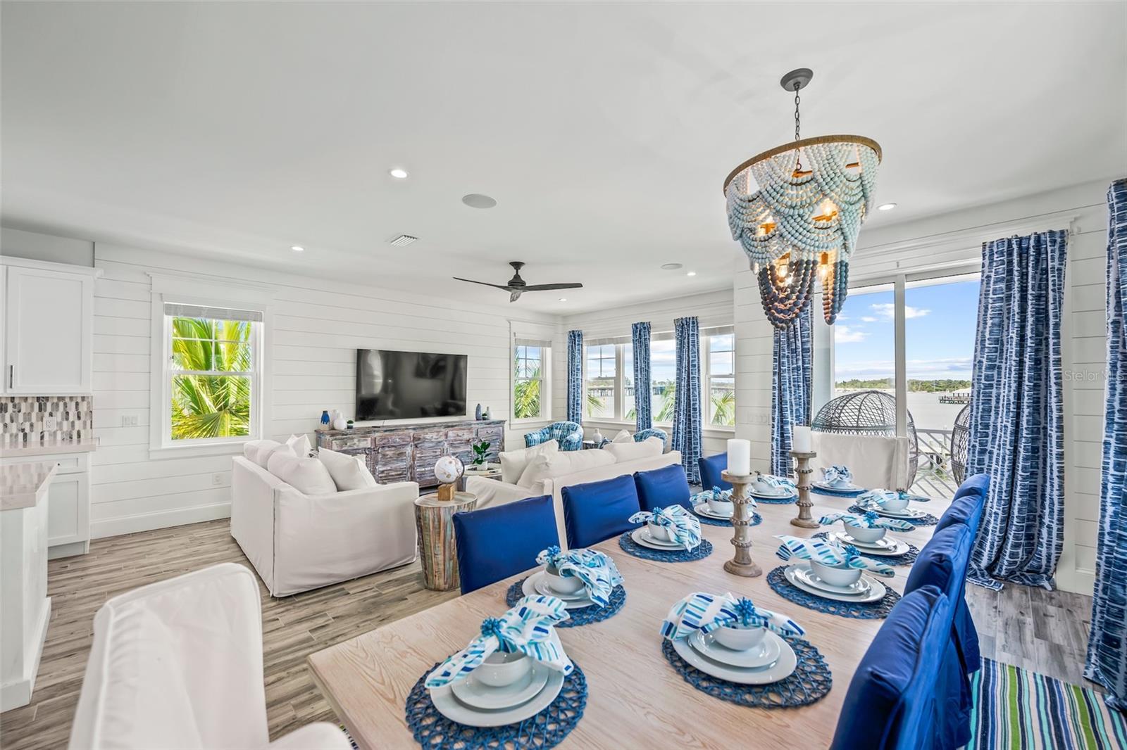 201 Bay Drive N
