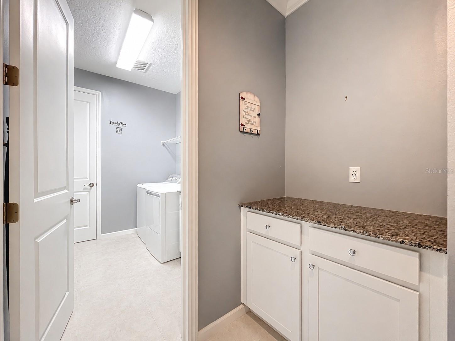 295 Northcote Court
