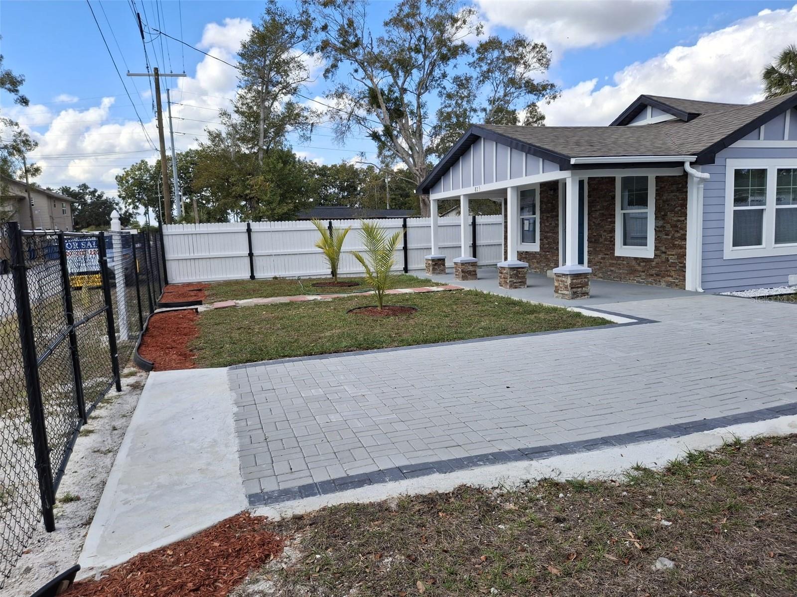 825 3rd Street