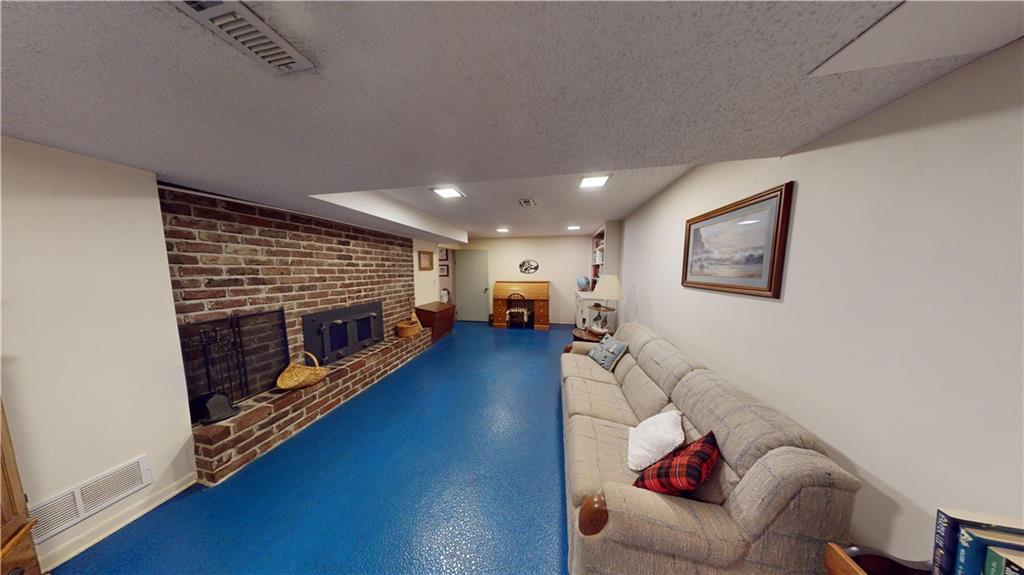 15047 E Peace Road