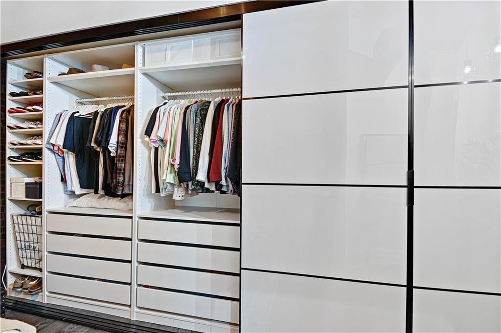 306 W 7th Street 302