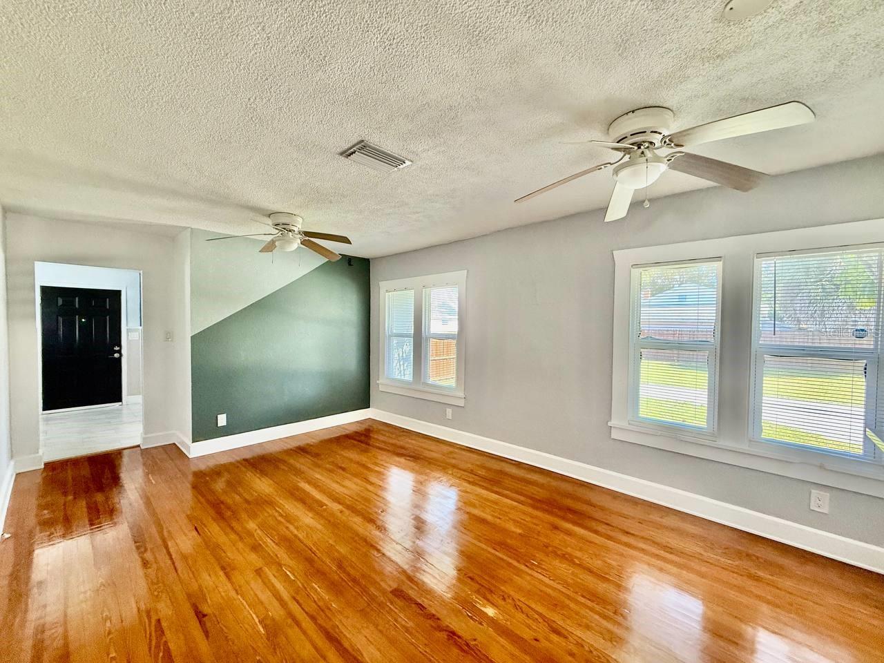 2120 46th Av N