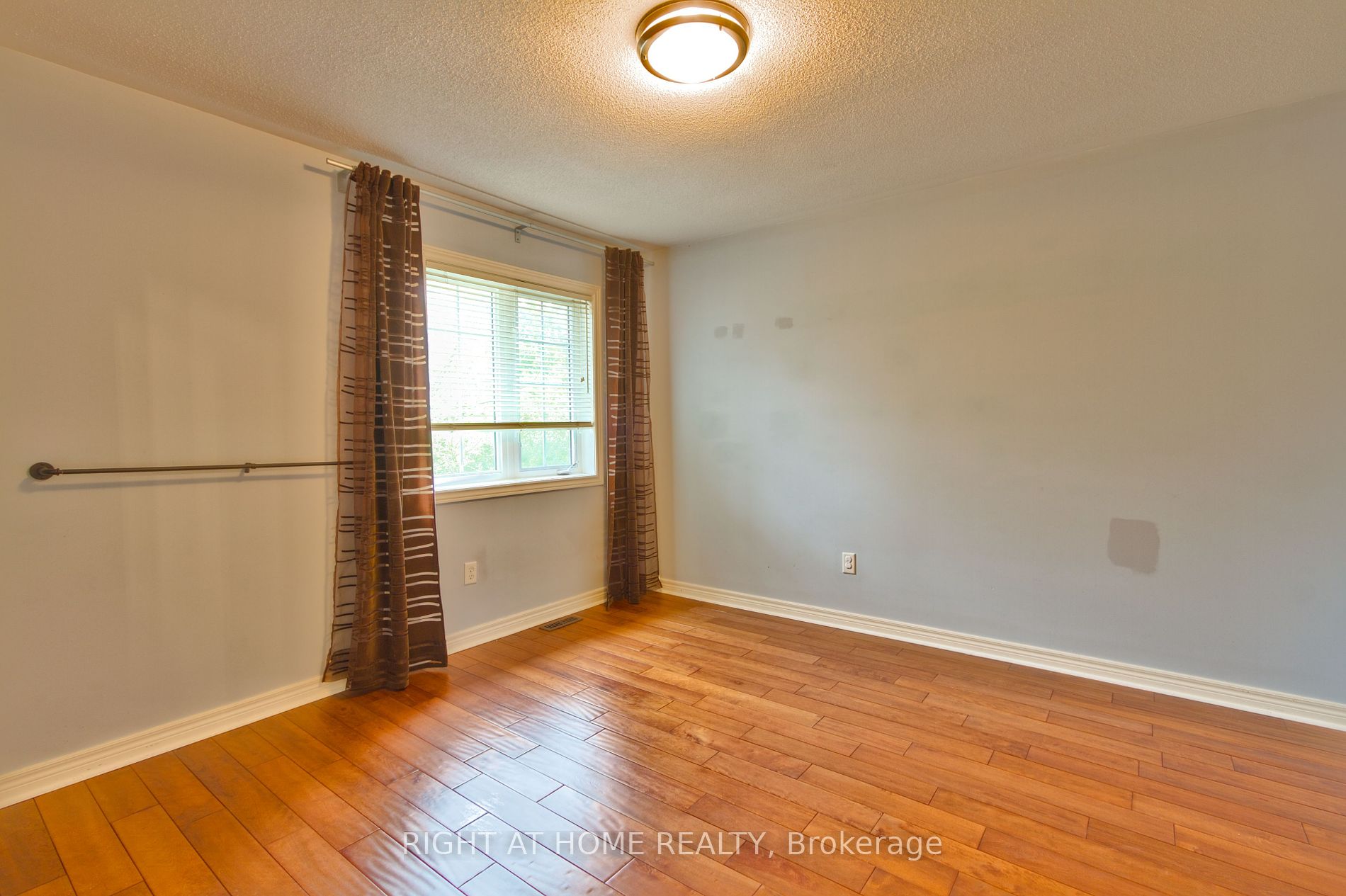 94 Memorial Gardens Way Main