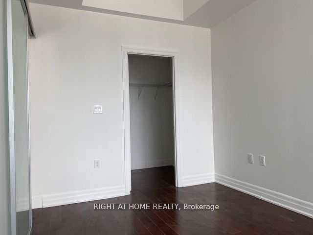 8 The Esplanade 2803