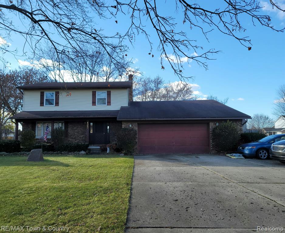 Davison Schools!  Spacious 3 bedroom, 2.5 bath home with over 2,000 sq. ft.   Great location, close to everything!  Wonderful floor plan with spacious sized rooms.  1st floor laundry, family room with fireplace, large all seasons room, plus living room.  3 good Sized bedrooms, primary bedroom has full bath and walk-in closet!  Full basement with lots of shelving.  Oversized finished 2 1/2 car garage with workshop.  Priced below appraisal... Come look today!