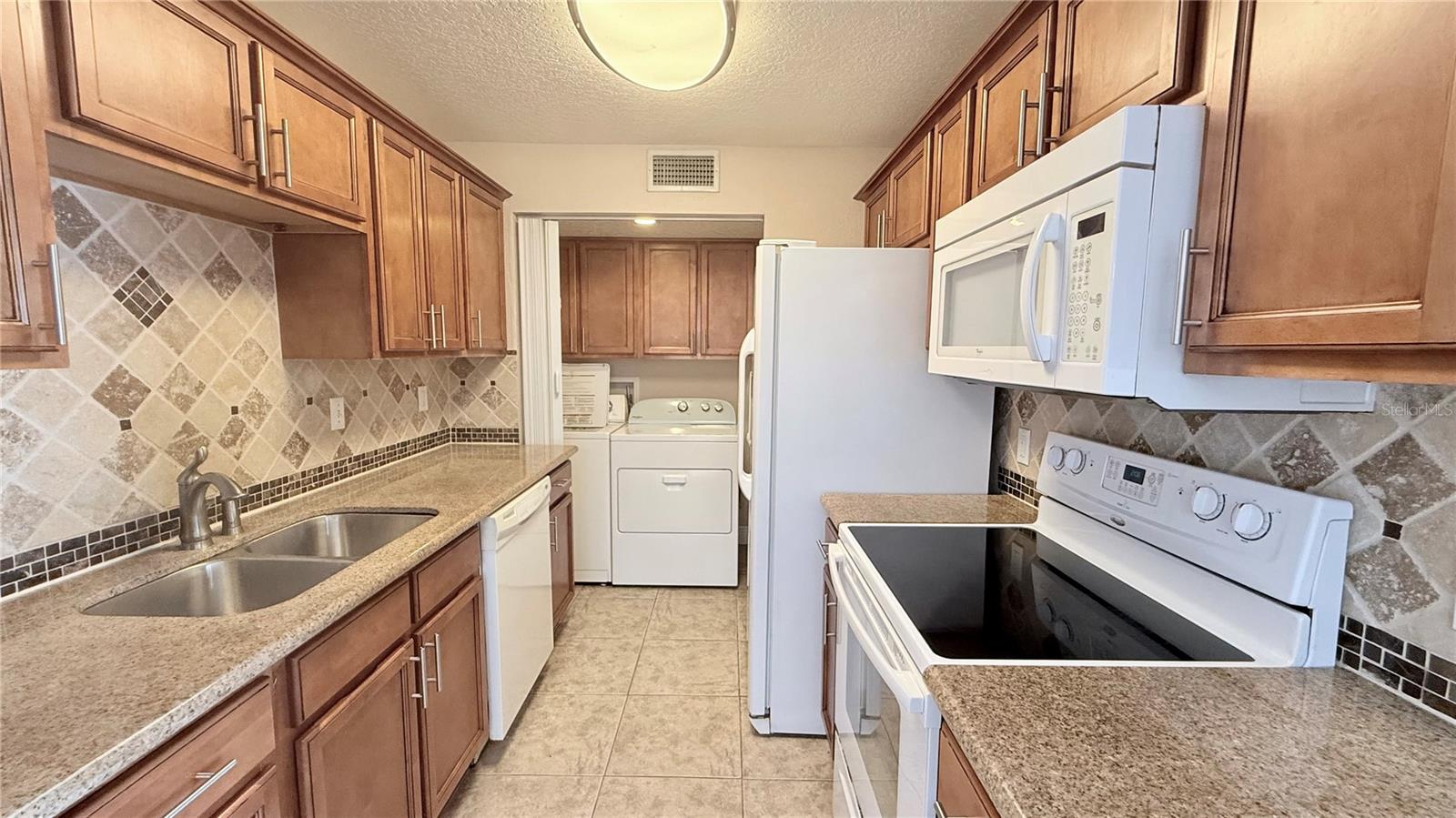 524 Orange Drive 11