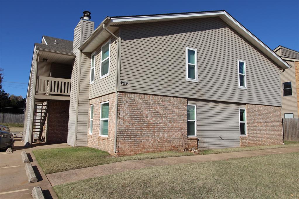 Rare opportunity to own a well maintained 4 plex approx 2 miles from the University of Oklahoma campus.  Each unit has approximately 975 square feet with 2 bedrooms, and 1 bath featuring central heat and air, fireplace, all kitchen appliances, and washer/dryer hookups.New class 4 hail resistant roof in 2025 and new windows in 2017.Some long term tenants and all rents below market so room to grow the income.   Owner financing is available with 25% down, up to a 30 year AM, at 5.75% interest rate subject to credit/asset review.Listing broker is an owner of the selling LLC with license # 071687.Do not disturb tenants.