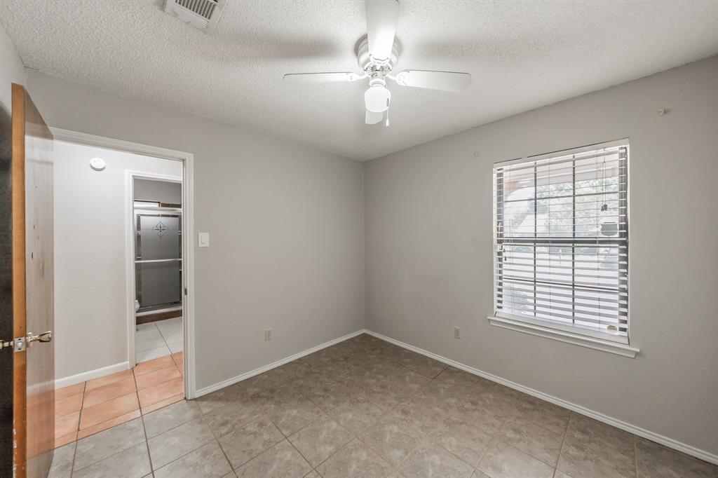 214 Kalmia Drive