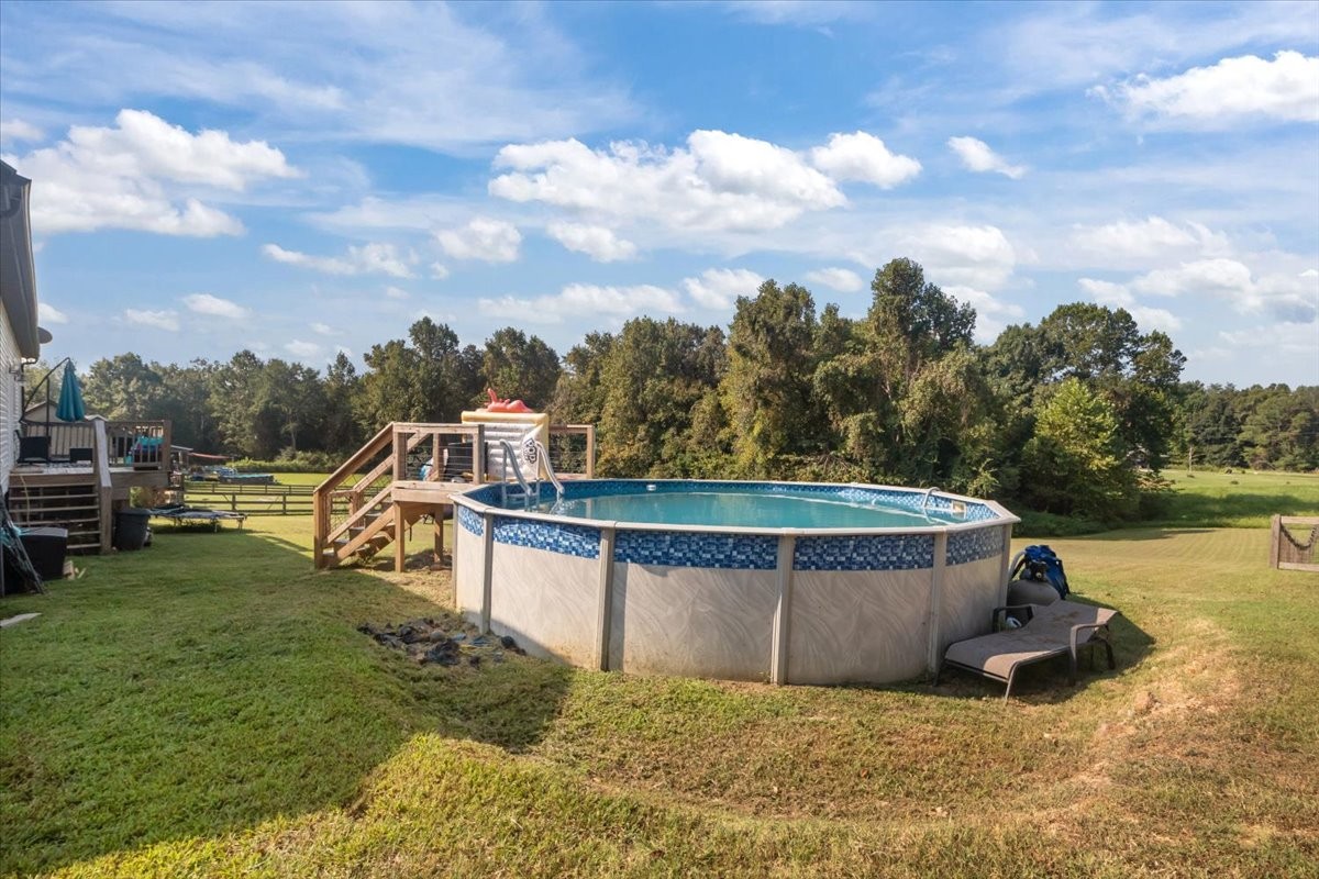 3697 Bowker Rd