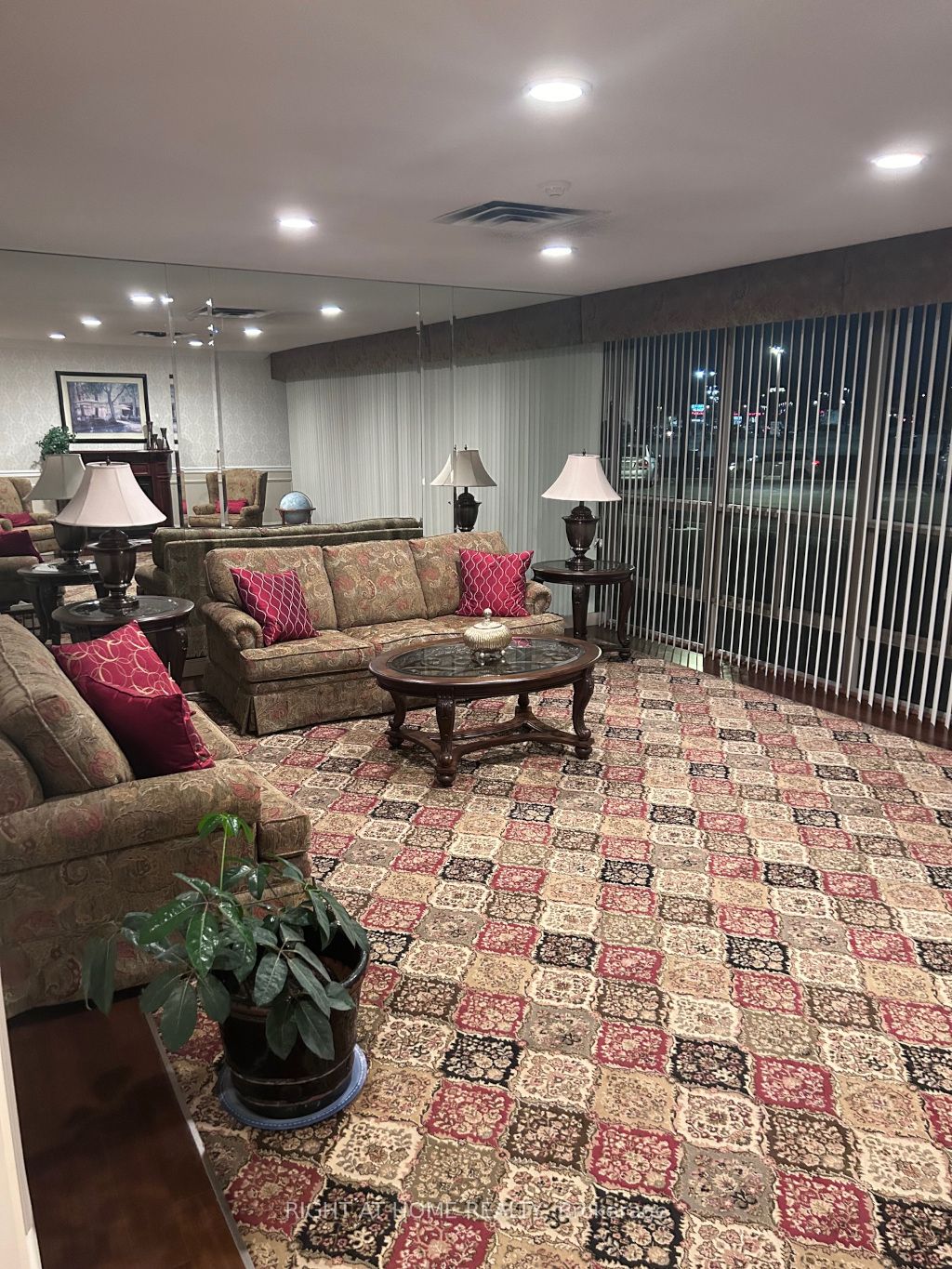 5070 Pinedale Ave 506