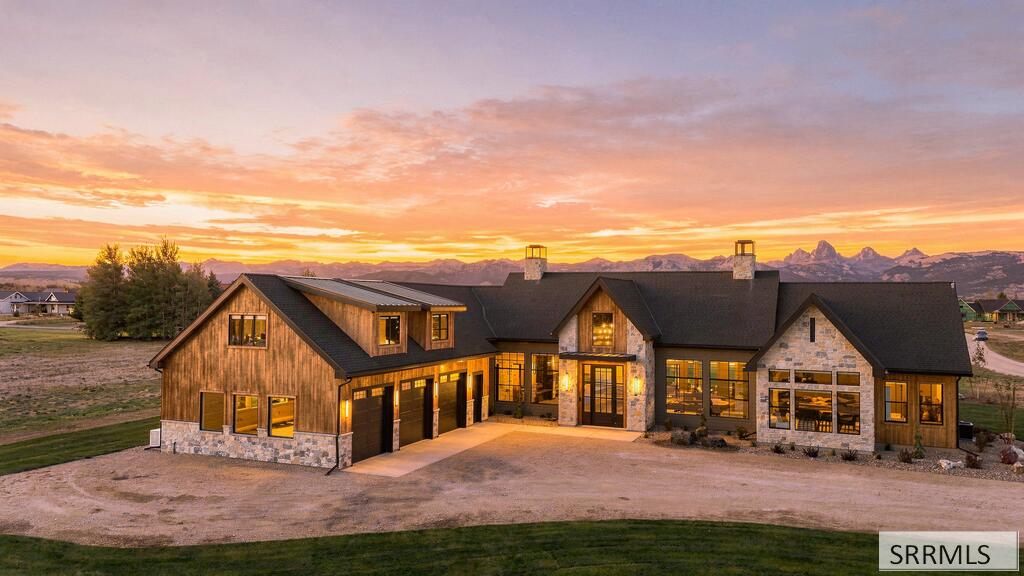 2222 Daydream Lane