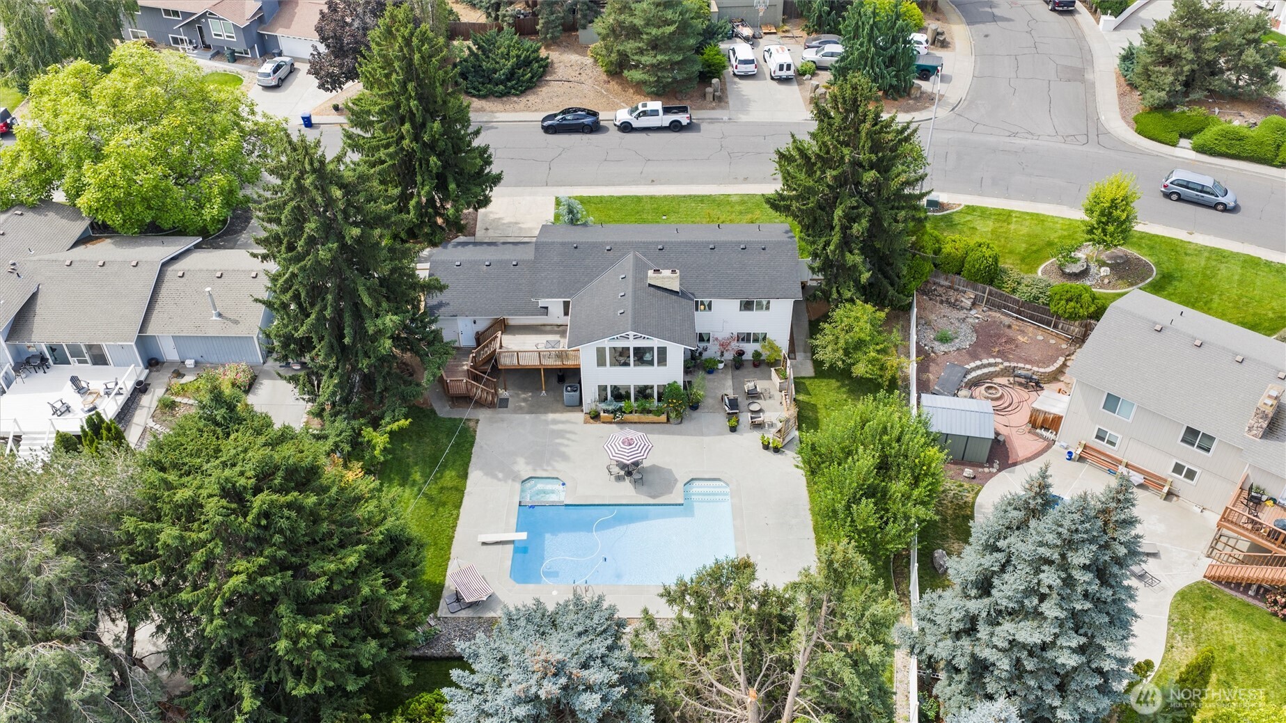 164 Hills West Way