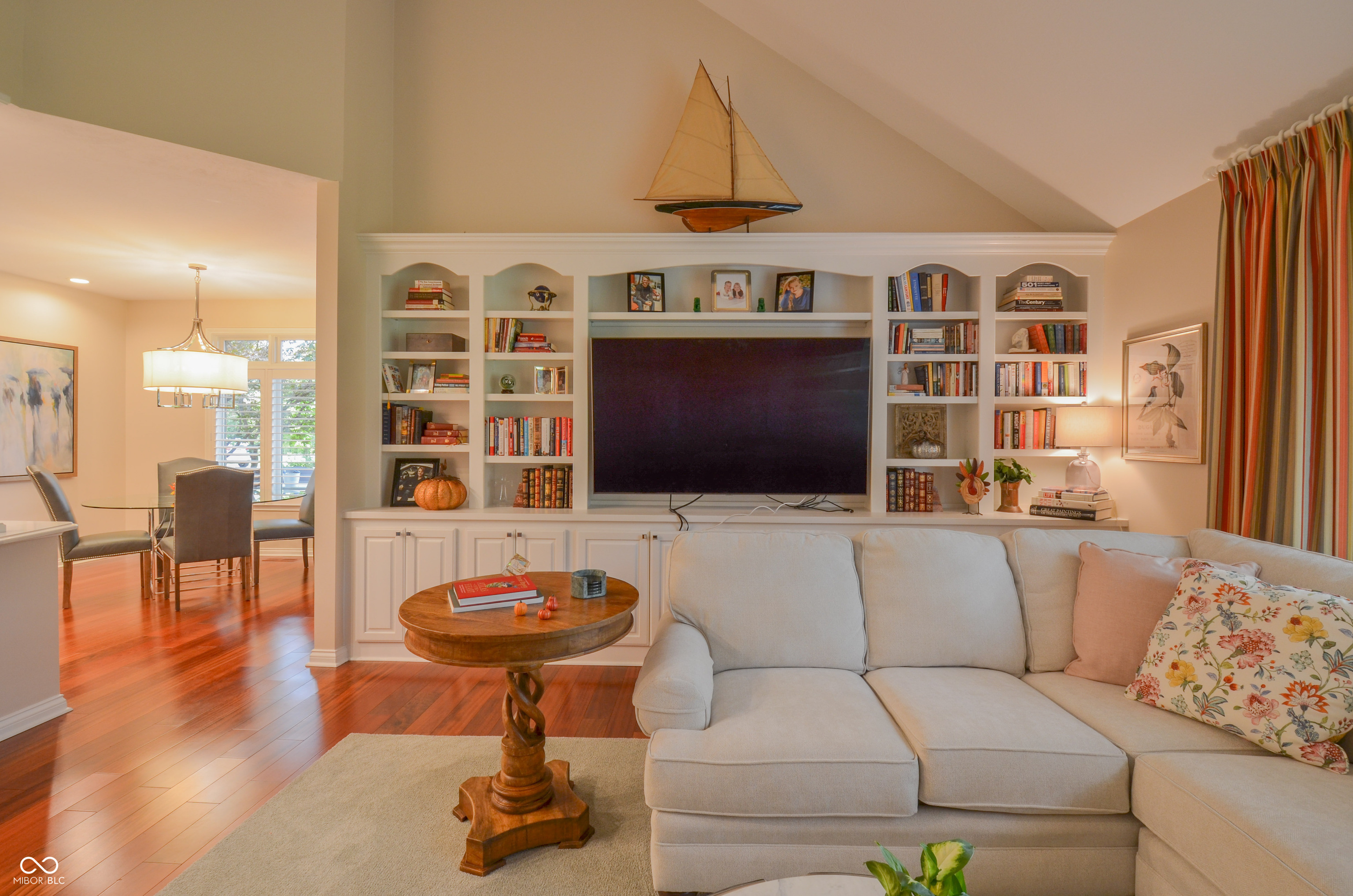 1738 Pathway Drive S