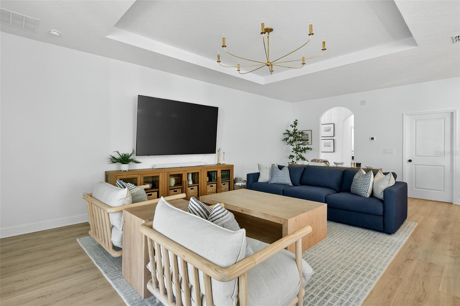 41 La Mancha Drive