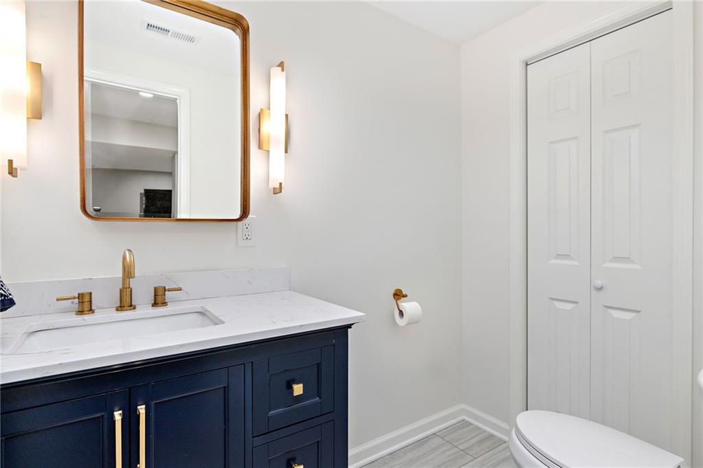 9407 W 124th Terrace