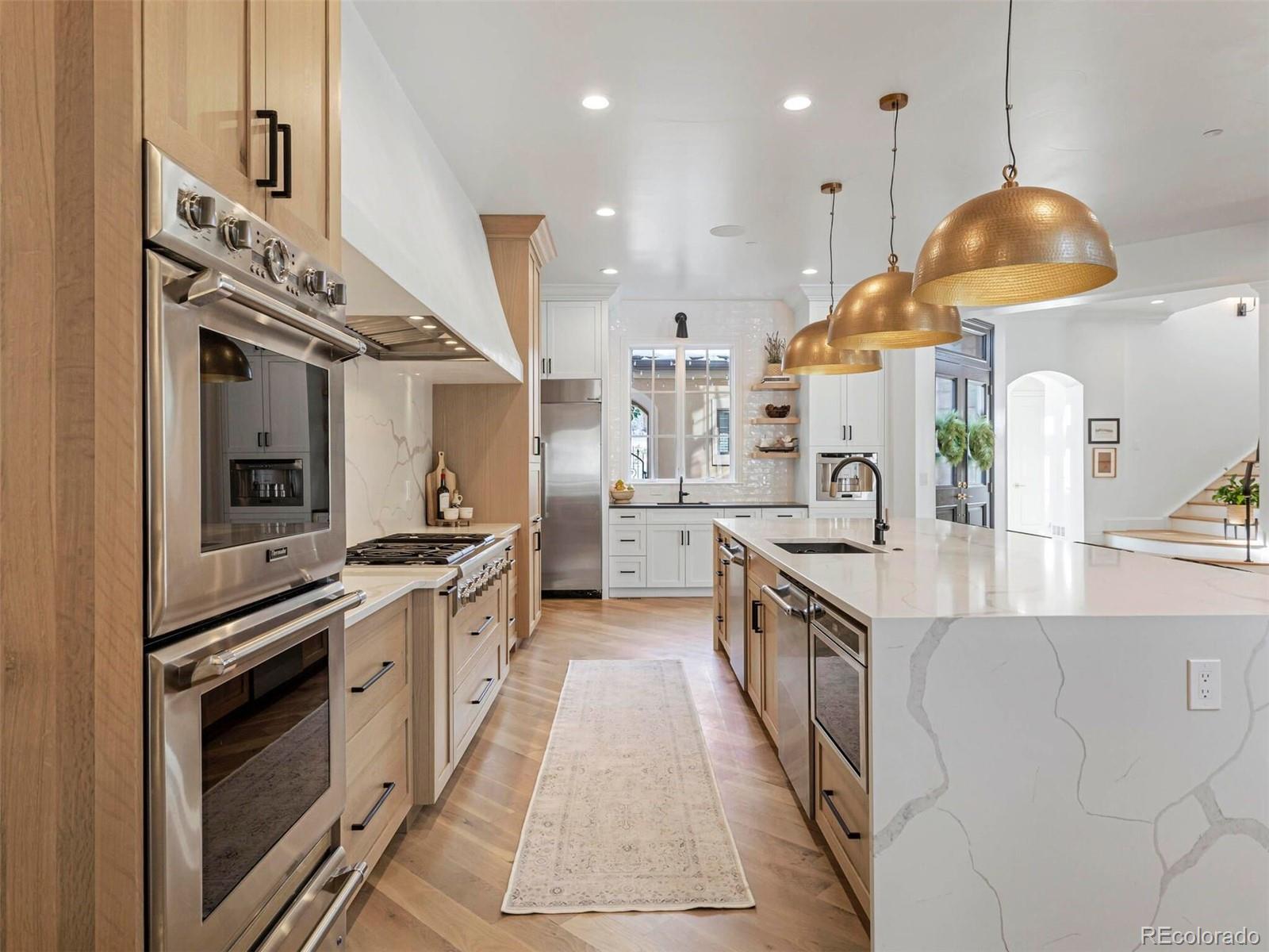2130 Avenida Del Sol