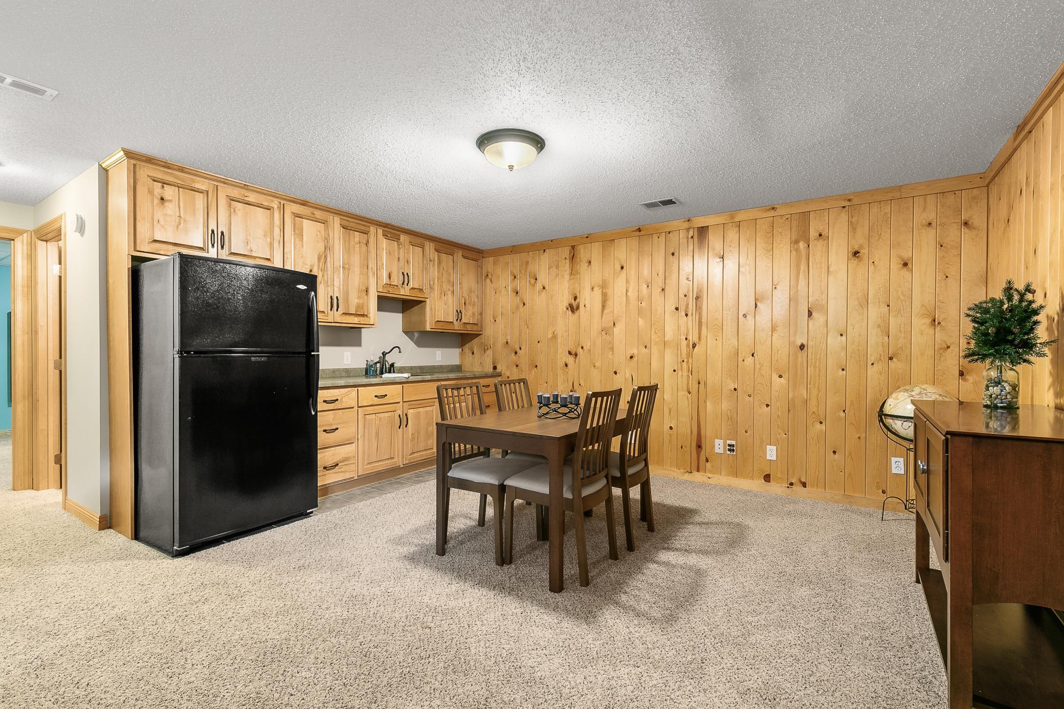 1301 Pondview Lane