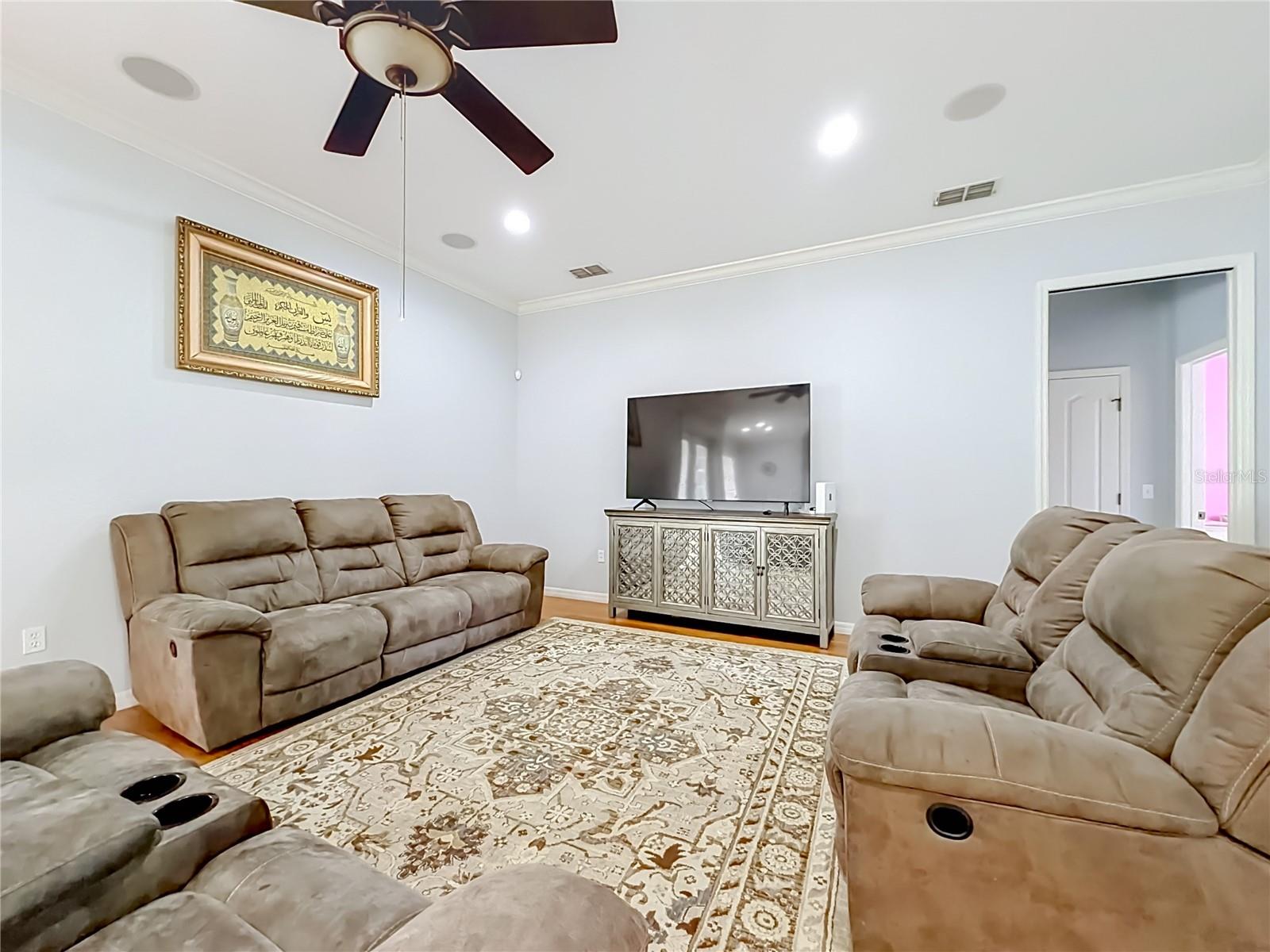 2534 Iris Ann Drive